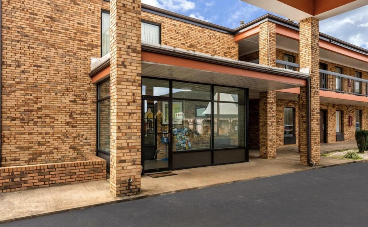 Southern Inn And Suites 斯帕坦堡 外观 照片